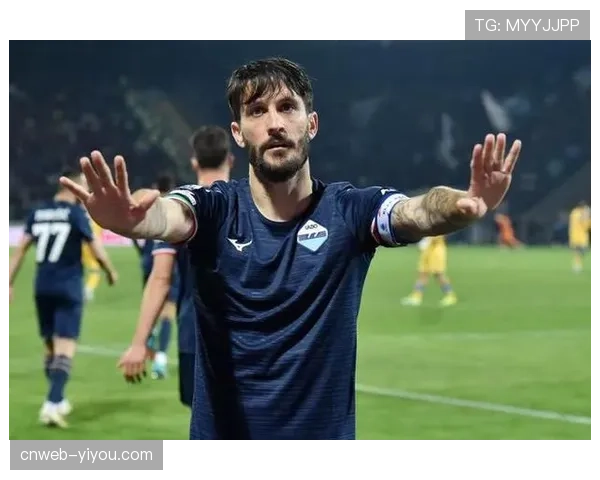 拉齐奥中场路易斯·阿尔贝托接受专访，详述萨里体系下自己的角色进化。