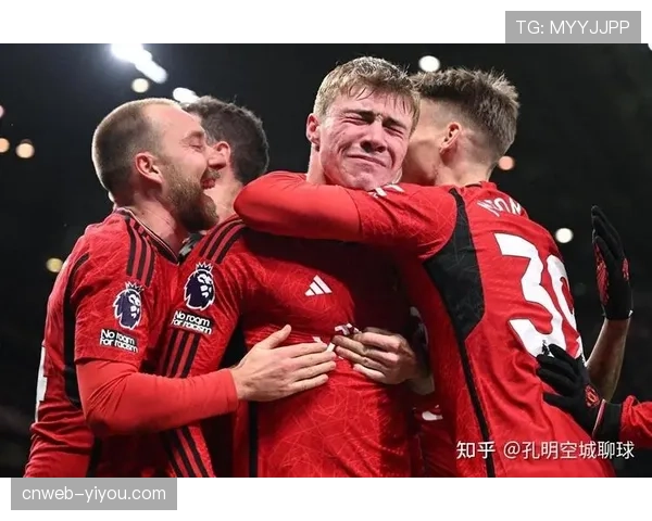 曼联公布对阵阿斯顿维拉大名单，两名关键后卫伤愈回归