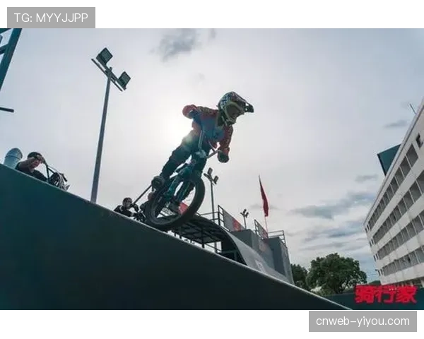 法国体育学院公布最新一批奖学金名单，五位BMX青少年选手入选。